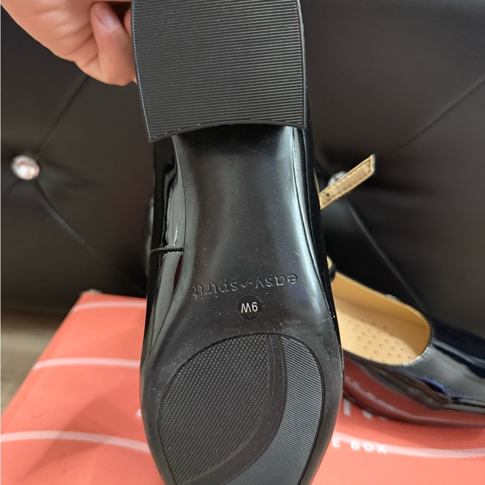 Easy Spirit Black Patent Mary Jane Heels - Picture 10 of 13